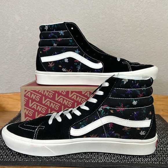 Vans Comfycush Sk8 Hi Fatal floral black men’s size 10.5 lightweight - Picture 2 of 9